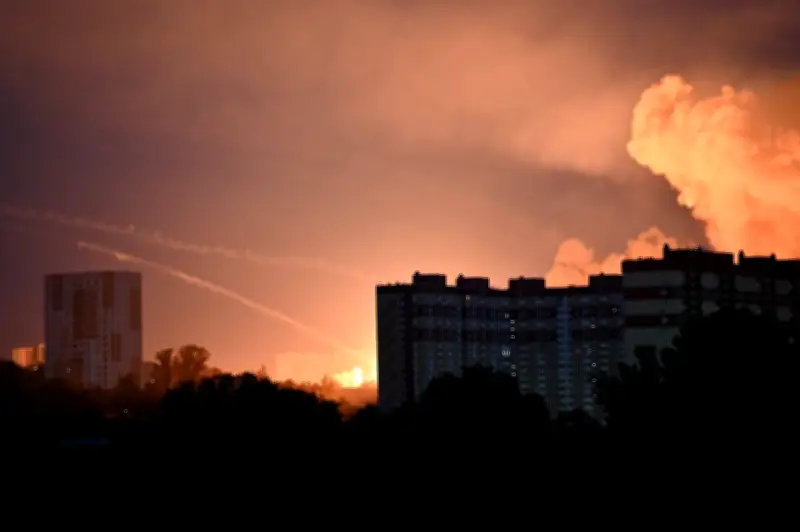 Ukraine : 7 morts dans une frappe de drones en zone russe