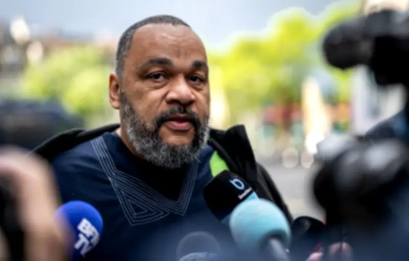 Un an de prison ferme requis contre Dieudonné pour apologie du terrorisme