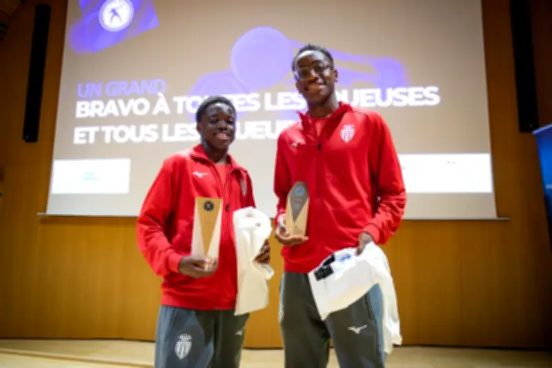 Un espoir de l'AS Monaco remporte un concours d'éloquence en chambrant Pierre Sage