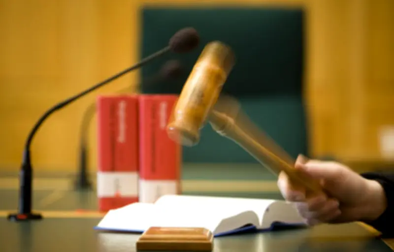 Une institutrice adopte son élève de CE1, une histoire émouvante
