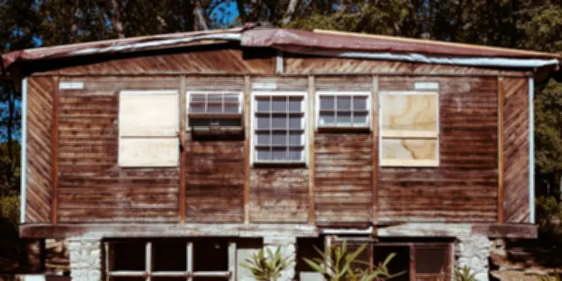 Une maison en kit de Jean Prouvé menacée par le nouveau maire