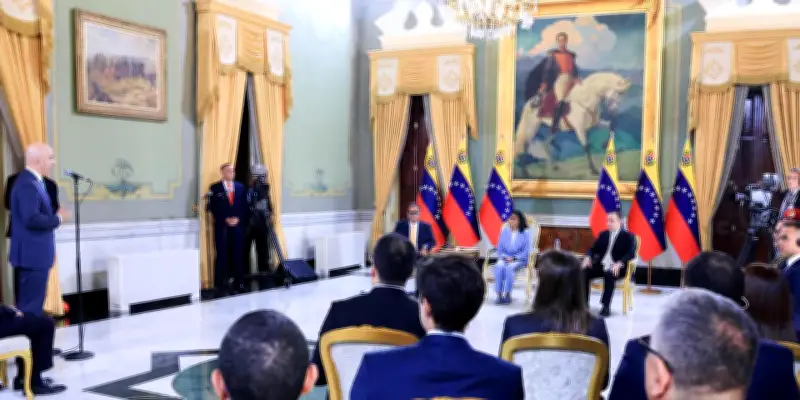 Venezuela signe un accord avec GE pour rénover son réseau électrique