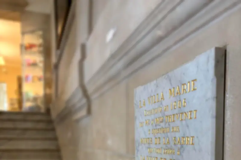 Villa Marie de Fréjus : une plaque commémorative chargée d'histoire