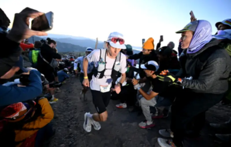 Vincent Bouillard remporte la Western States 100 et bat le record