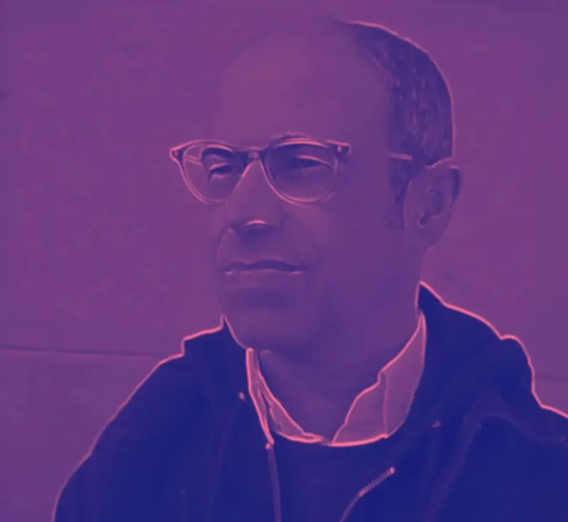 Vincent Broqua : un essai sur la joie et l'engagement