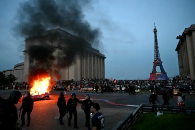 Violences après le PSG : le sociologue Ludovic Lestrelin analyse les débordements