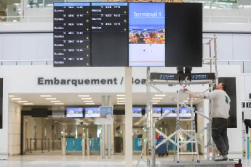 Vol Nice-Montréal annulé : des passagers bloqués toute la nuit à l'aéroport