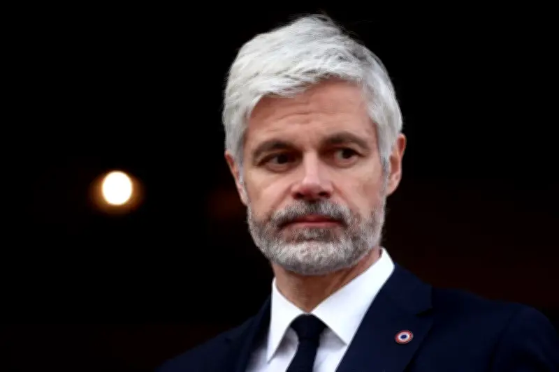 Wauquiez propose une union avec l'extrême droite, Philippe peut refuser