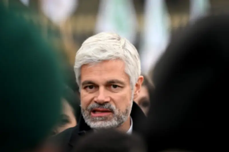 Wauquiez refuse de soutenir Retailleau pour préserver l'unité de la droite