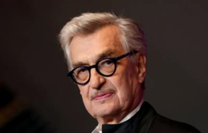 Wim Wenders retire son film "Faux Mouvement" après les critiques de Nastassja Kinski