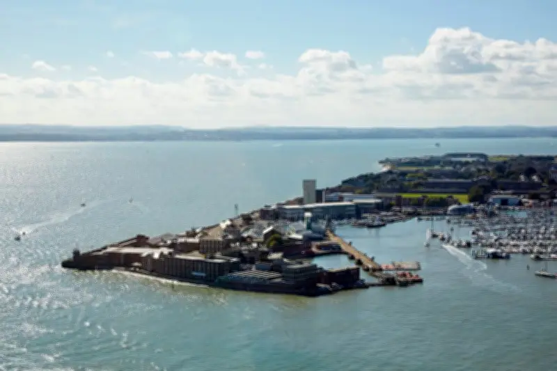 Yacht visé par des tirs de semonce russes dans la Manche