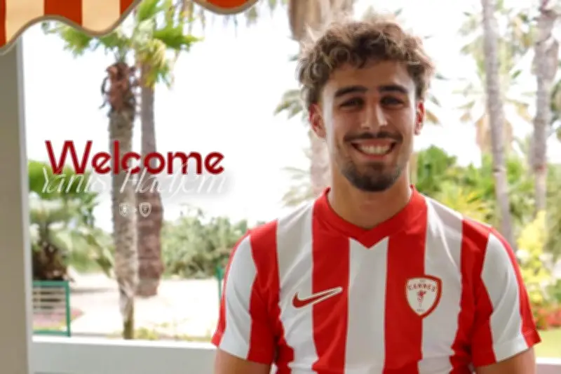 Yanis Hadjem, formé à l'OM, rejoint l'AS Cannes en Ligue 3