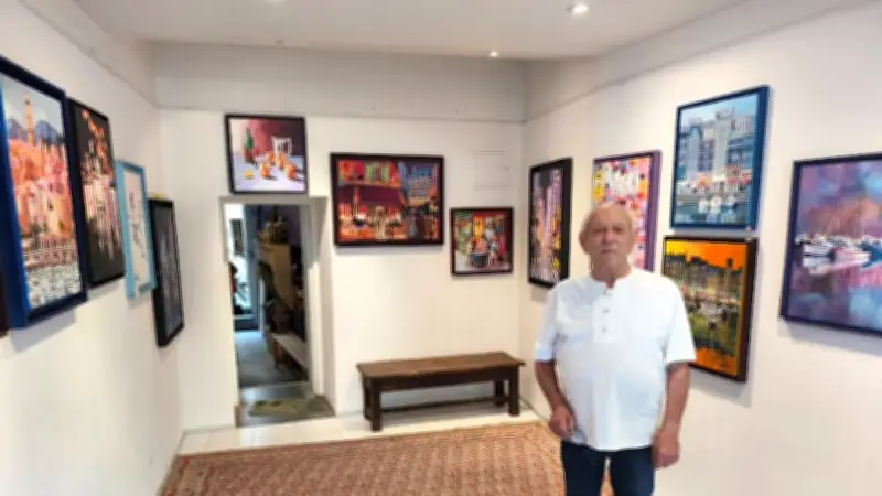 Yves Yague expose ses toiles vibrantes à la galerie Mare Nostrum à Beaucaire