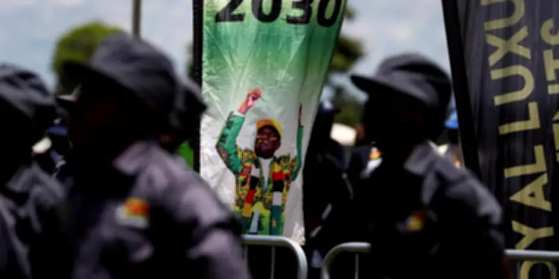 Zimbabwe : derrière le renouveau démocratique, l'ombre de Mugabe