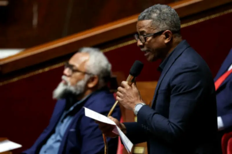 Zoos humains : le Parlement autorise la restitution de restes amérindiens à la Guyane