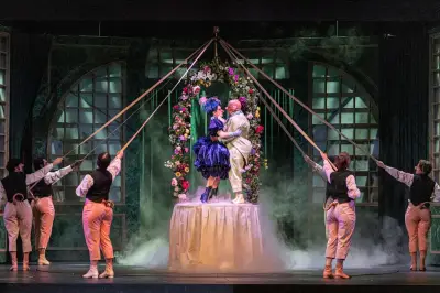 Au Théâtre du Châtelet, les pulsions de vie parisienne