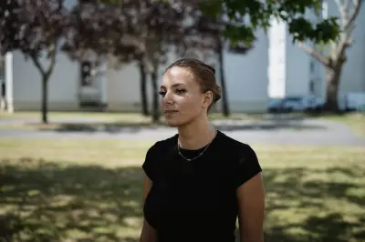 Bac 2025 : lycéens révisent entre travail et précarité