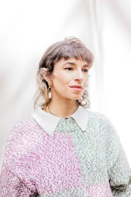 À Bourges, Flore Benguigui reprend le contrôle de sa voix