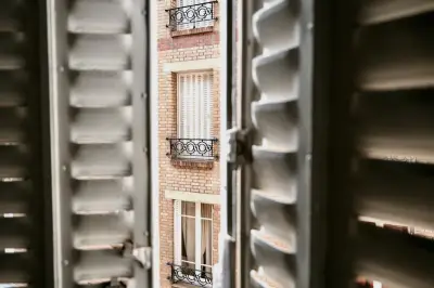 Canicule : ma voisine et moi, un vis-à-vulve tropical