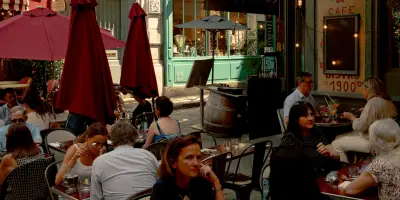 Canicule à Paris : les terrasses et l'interdiction d'alcool sur la voie publique