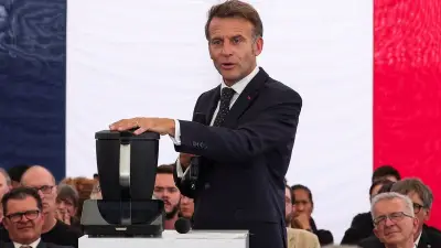 Choose France : 93 milliards d'euros d'investissements et 15 600 emplois annoncés
