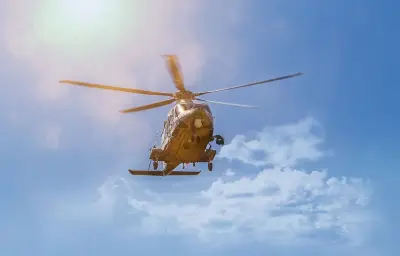 Crash d'hélicoptère après un mariage aux États-Unis : le marié et le pilote tués