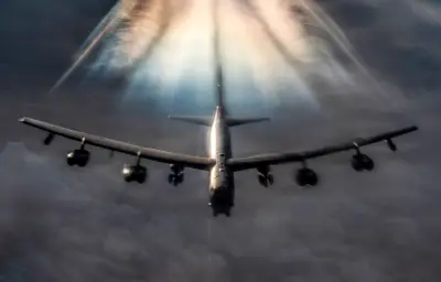 Crash d'un bombardier B-52 américain en Californie