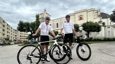 Deux cyclistes amateurs d'Alès défient les pros sur Liège-Bastogne-Liège