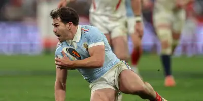Dupont et Ntamack renforcent le XV de France pour le nouveau championnat