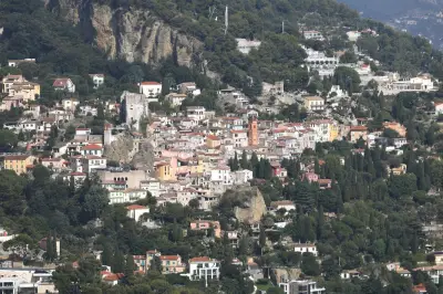 Fibre inachevée près de Menton : un couple vulnérable isolé sans communication
