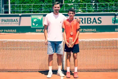 Fils d'un champion olympique, Matéo Barachet sacré champion de France de tennis U12
