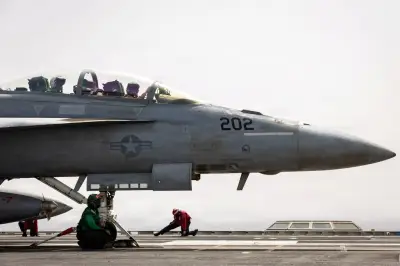 Guerre au Moyen-Orient : le Congrès américain demande le retrait des soldats d'Iran
