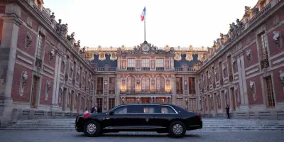 Guerre en Ukraine : Macron poursuit son offensive diplomatique auprès de Trump à Versailles