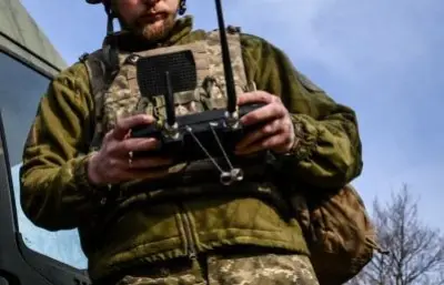 Guerre en Ukraine : un employé d'ONG tué à Kherson, Kiev frappe Sébastopol