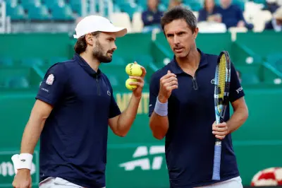 Hugo Nys et Édouard Roger-Vasselin éliminés en quarts à Roland Garros