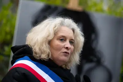 La maire du 10e arrondissement de Paris agressée par l'extrême droite