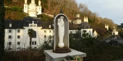 Loi Betharram : pourquoi l'Église s'opposait au secret de la confession