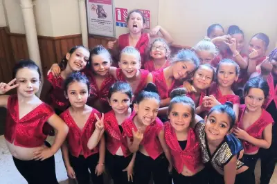 Menton : 250 danseurs de l'école Ceschel présentent « Le chapiteau oublié »
