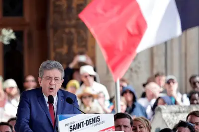 Mélenchon parfait son virage idéologique à Saint-Denis