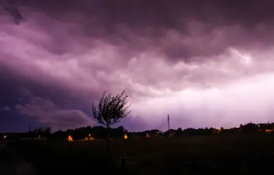 Orages violents : 2 blessés dans le Nord, 5 à Laon, 56 000 foyers sans électricité