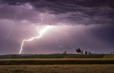 Orages violents et canicule : 10 départements en alerte orange