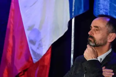 Plainte pour diffamation contre Robert Ménard après refus de mariage