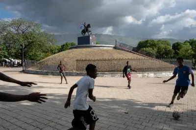 À Port-au-Prince, le foot comme échappatoire aux ruines