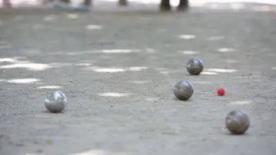 Pétanque à Passy : alcool et gestion financière au cœur d'une polémique