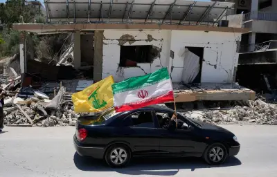 Pétroliers iraniens percent blocus américain, tensions au Liban