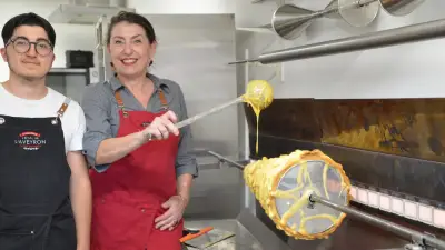 Recette secrète de Mémé Mouly révélée à Agde : gâteau à la broche aveyronnais
