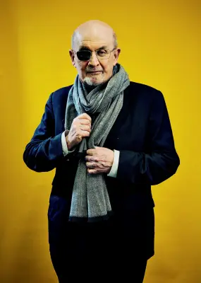 Salman Rushdie : « Je refuse le désastre » après son agression