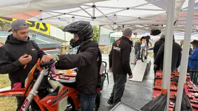 Trèfle Lozérien AMV : 600 pilotes passent les vérifications techniques avant le départ