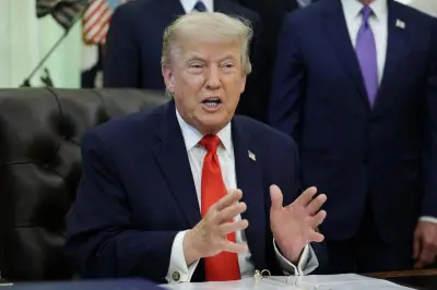 Trump annonce un «très bon accord» avec l'Iran, Téhéran temporise