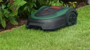 5 robots tondeuses en promo chez Amazon : jusqu'à 100 € de réduction